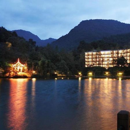 หงชู่ฉาน โฮเต็ล เมาท์ อี้เหมย Hotel เล่อซาน ภายนอก รูปภาพ