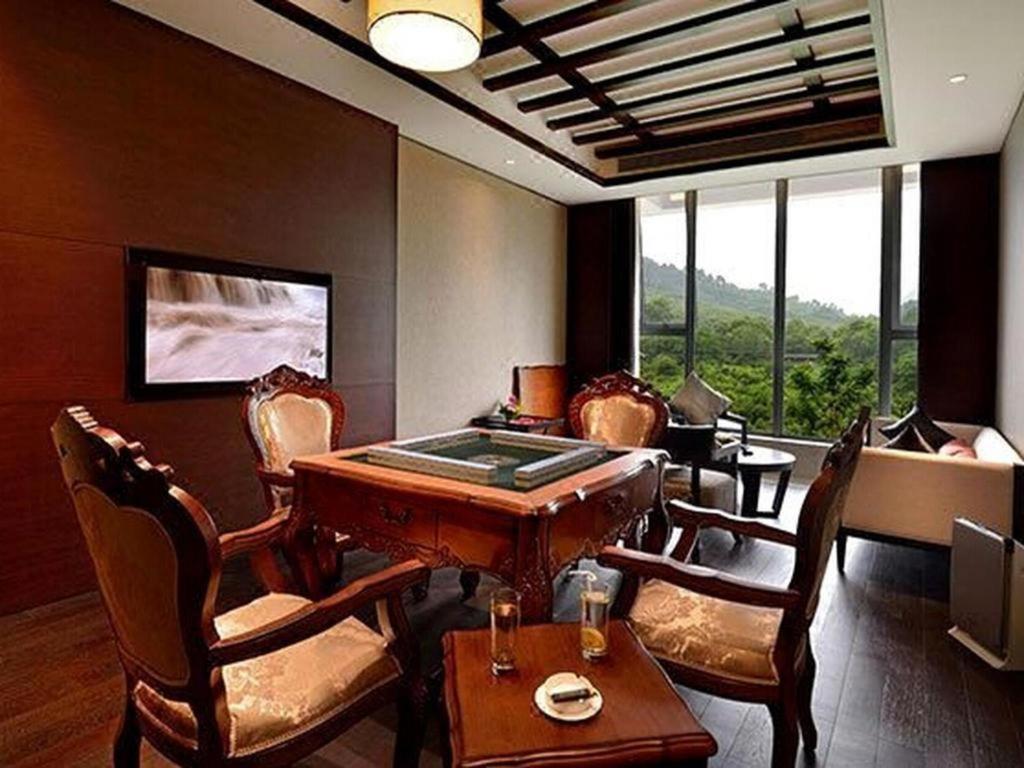 หงชู่ฉาน โฮเต็ล เมาท์ อี้เหมย Hotel เล่อซาน ภายนอก รูปภาพ