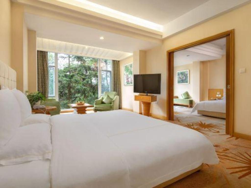 หงชู่ฉาน โฮเต็ล เมาท์ อี้เหมย Hotel เล่อซาน ภายนอก รูปภาพ