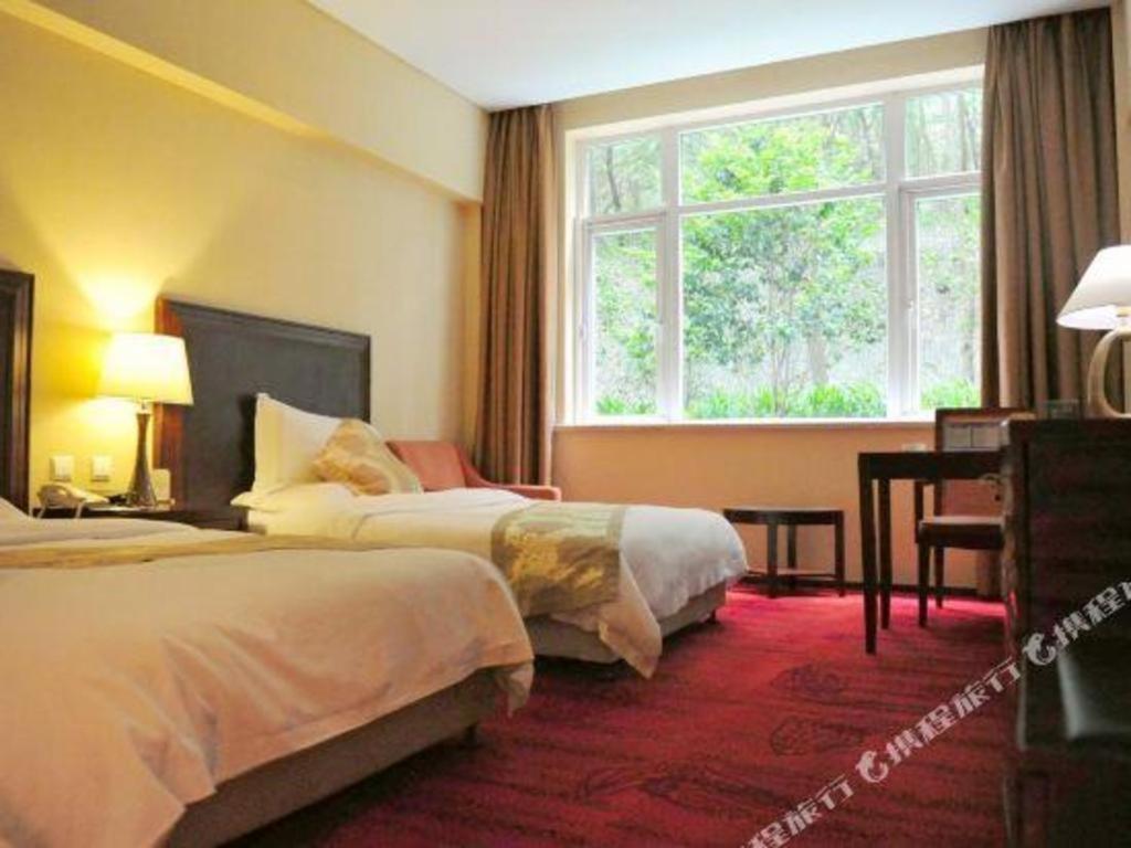 หงชู่ฉาน โฮเต็ล เมาท์ อี้เหมย Hotel เล่อซาน ภายนอก รูปภาพ