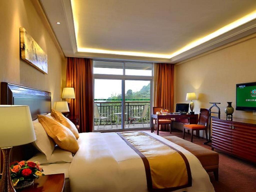 หงชู่ฉาน โฮเต็ล เมาท์ อี้เหมย Hotel เล่อซาน ภายนอก รูปภาพ